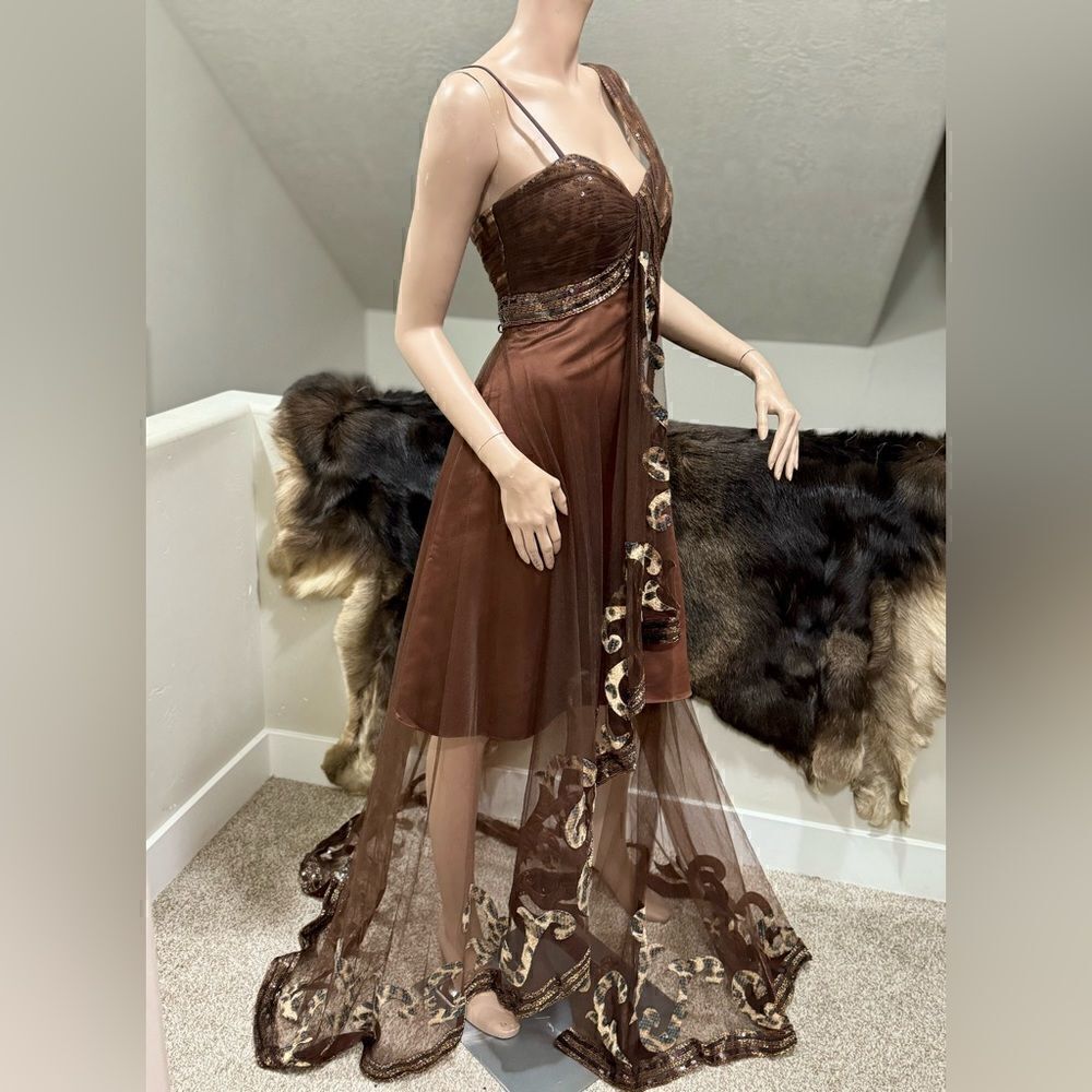 Chic Asymmetric Design, Beaded & Sequined Evening Dress - Picture 3 of 15